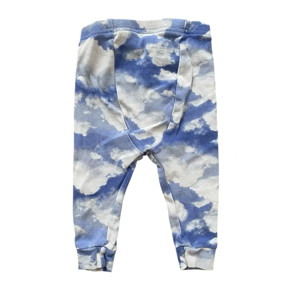 GAP Baby Blue and White Cloud Kids Pajama Set - 6-12 months